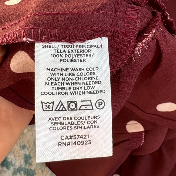 LOFT Polkadot dropped waste burgundy blouse size M tie neck - Picture 5 of 5